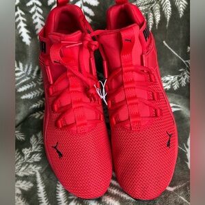 Puma Shoes,Puma Enzo athletic shoes,Puma Bold Red Sports Shoes.NWOT.